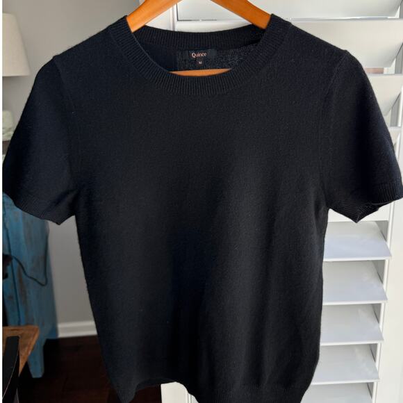 QUINCE Sweater Top Womens Medium Black Mongolian Cashmere Tee Minimalist Classic - Picture 1 of 11